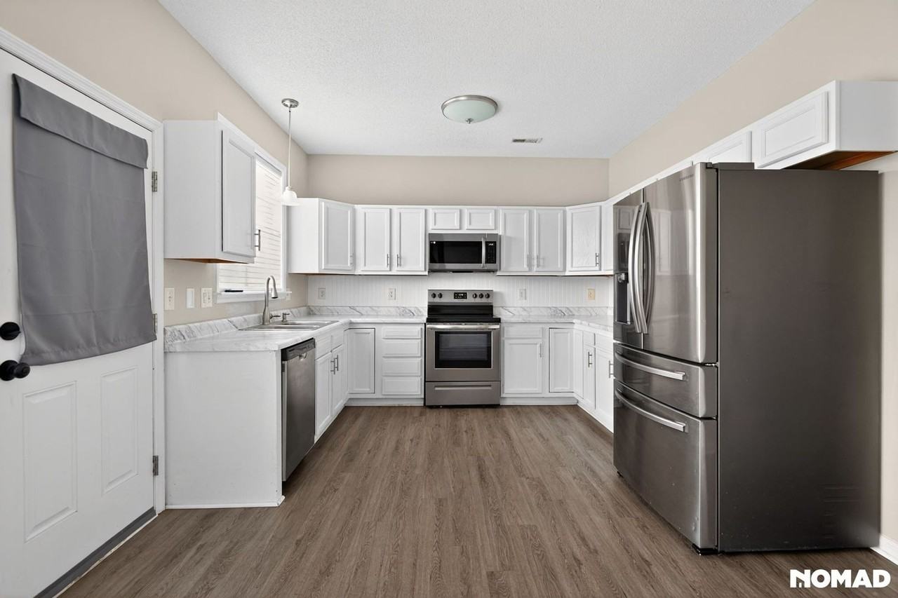 123 Hardin Dr - Photo 3 of 32