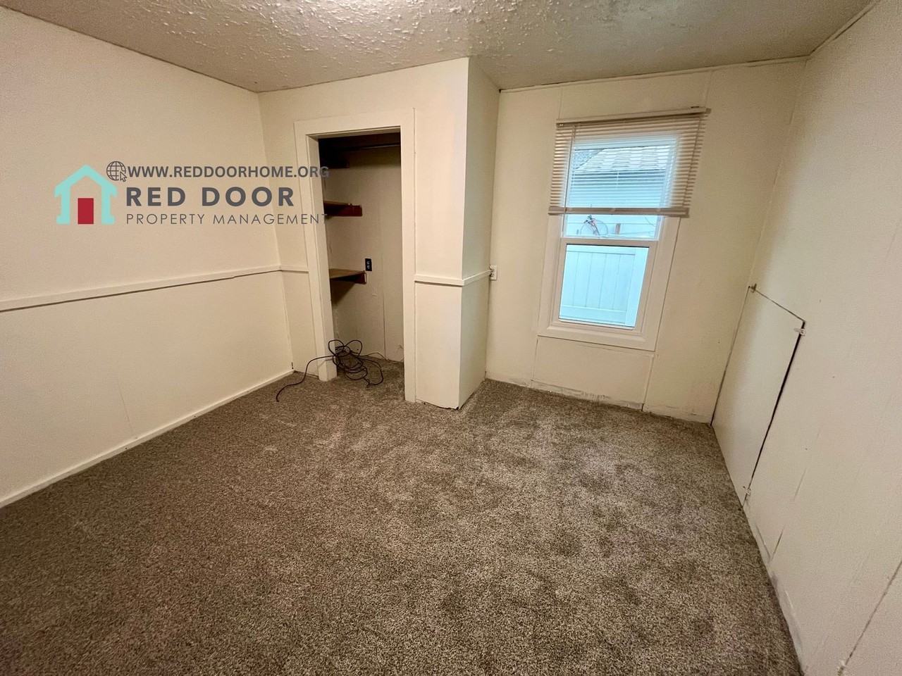 1500 5th Avenue Northwest - Photo 4 of 9