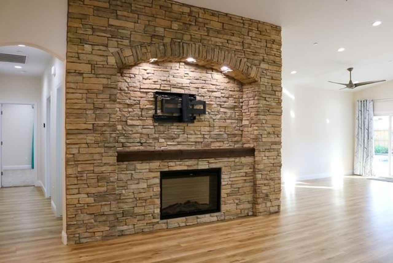 729 Castellina St - Photo 2 of 37