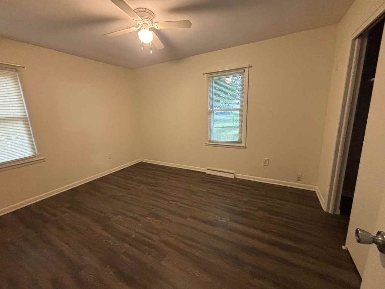 1010 Larkin Dr - Photo 3 of 17