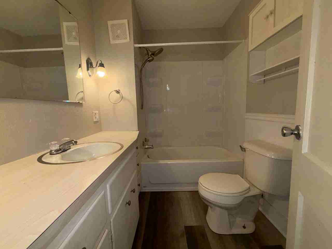 203 W Magnolia St - Photo 7 of 13