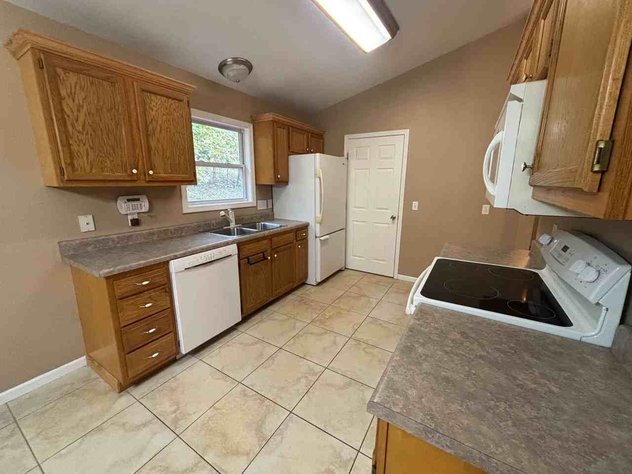 367 Evergreen Drive - Photo 3 of 16