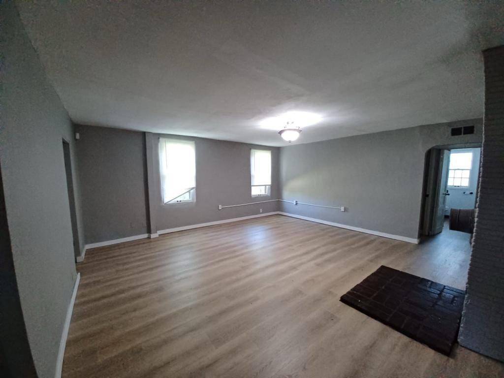 10179 Bon Oak Drive - Photo 2 of 41