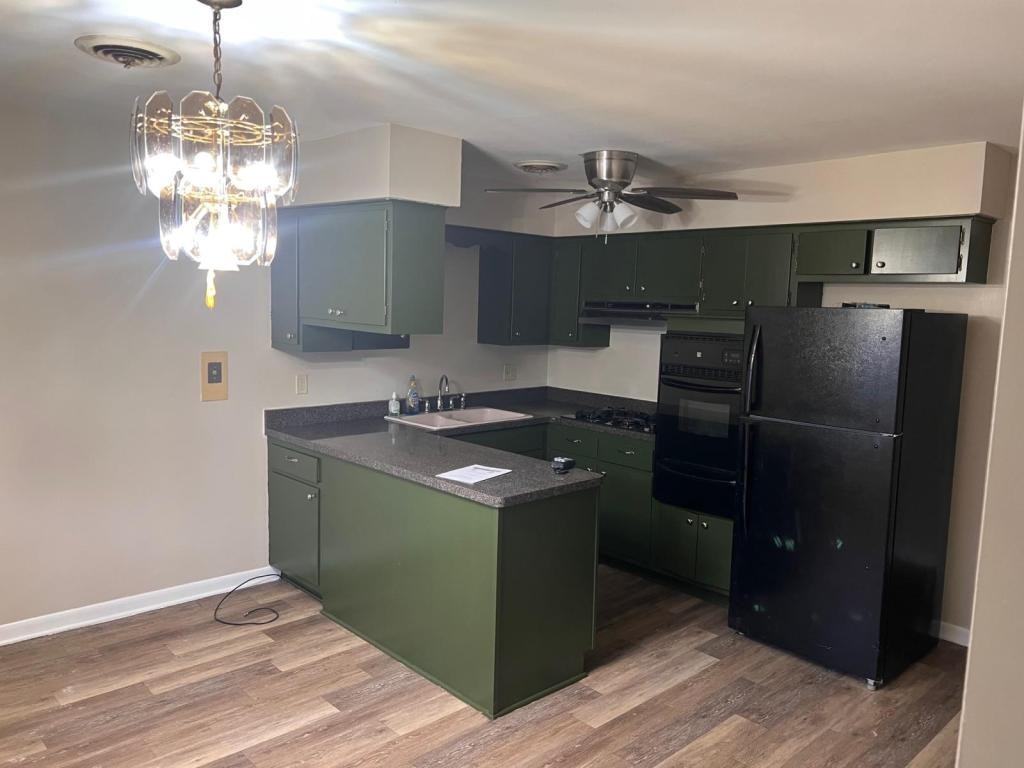 913 Curtis Avenue - Photo 2 of 9