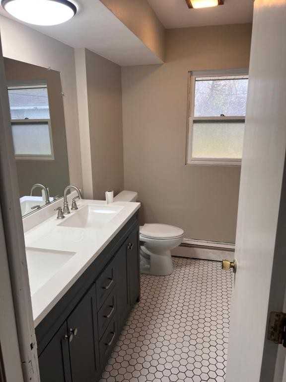 913 Curtis Avenue - Photo 4 of 9