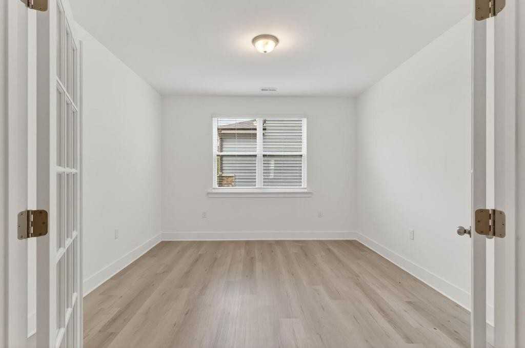 163 Little Creek Dr - Photo 5 of 41