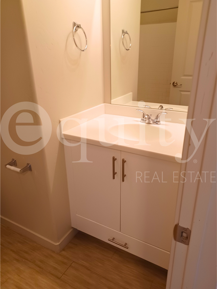 1055 W.N. #1 - Photo 4 of 20