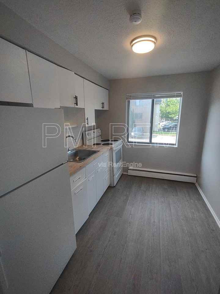 14409 Triskett Rd #301Y - Photo 4 of 9