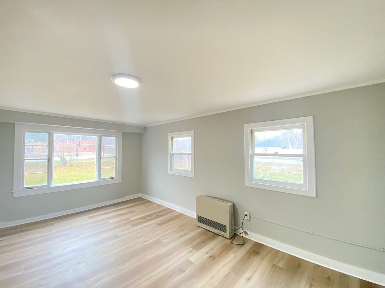 241 S Main St #C - Photo 5 of 14