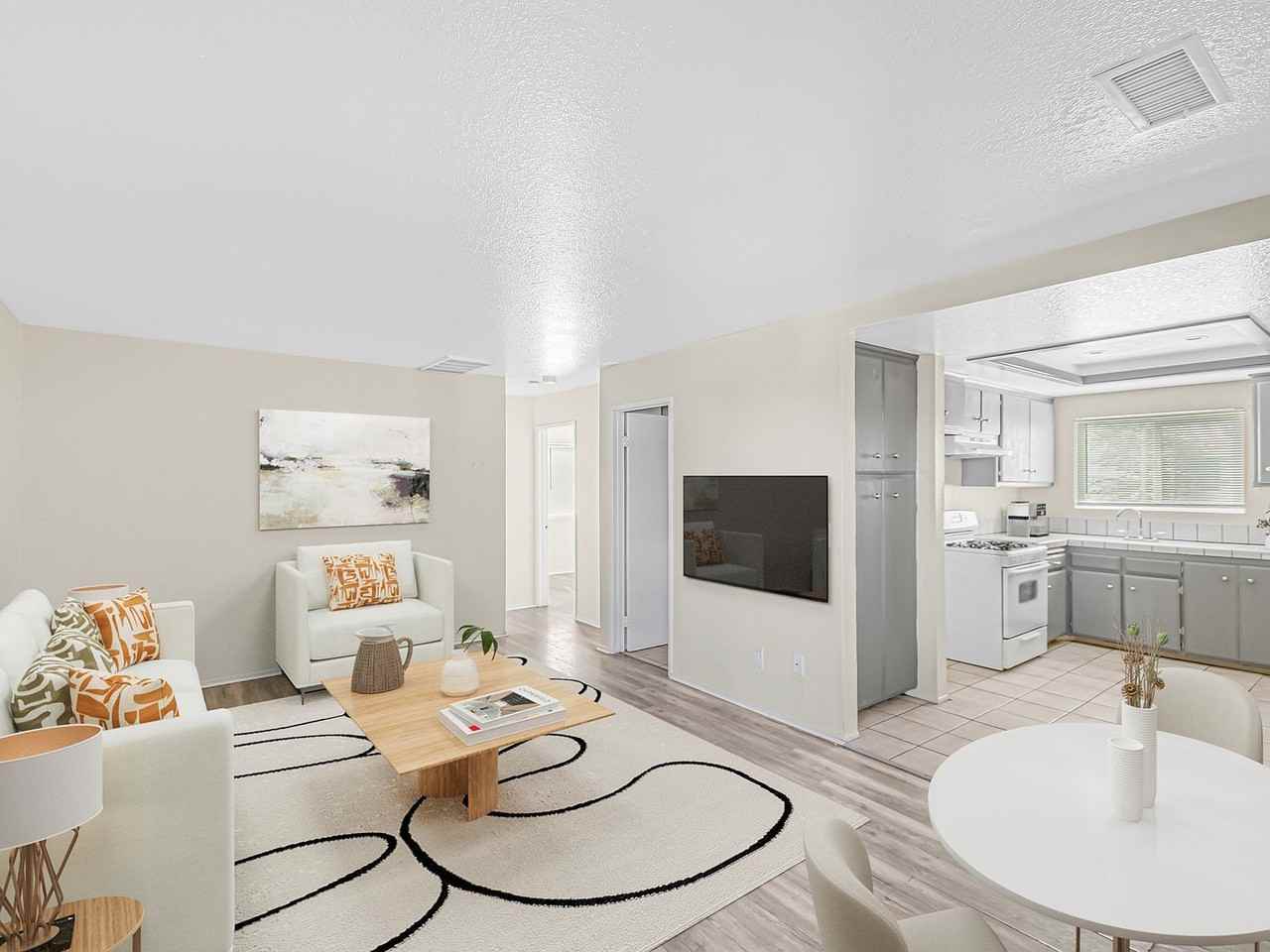 1005 East Avenue R #8