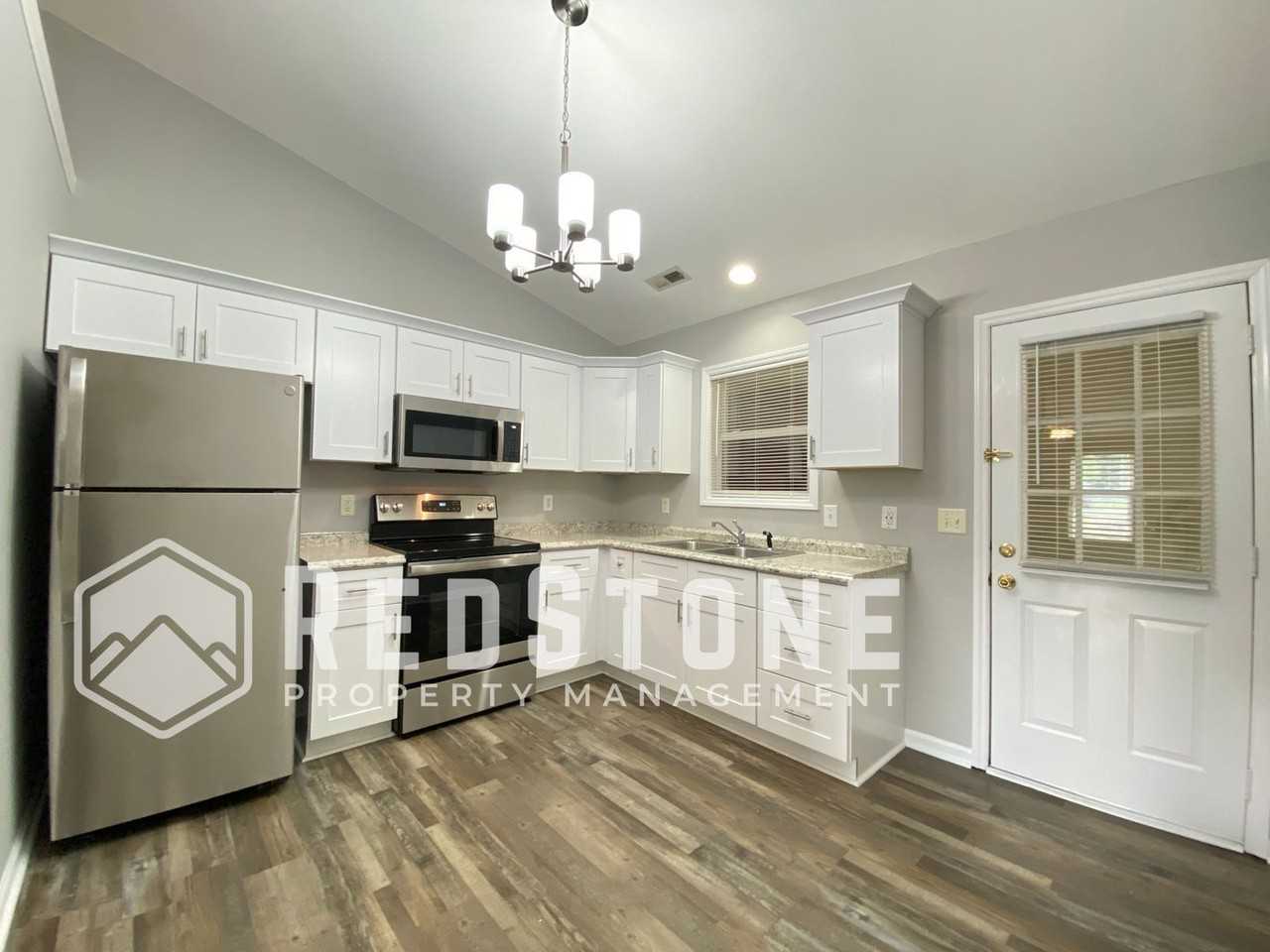 502 Lashley Street #D - Photo 5 of 18