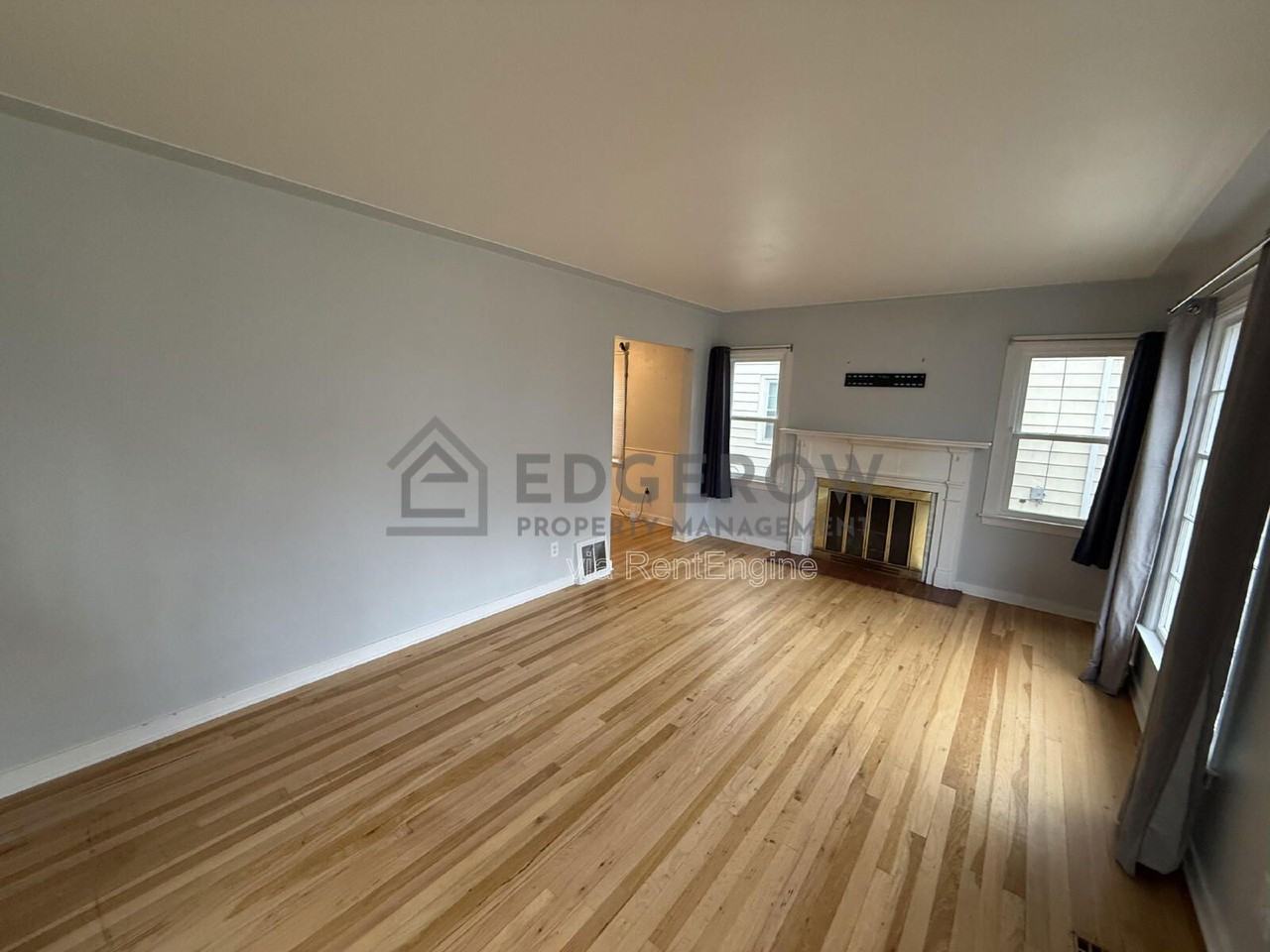 844 Reynard St Se - Photo 2 of 19