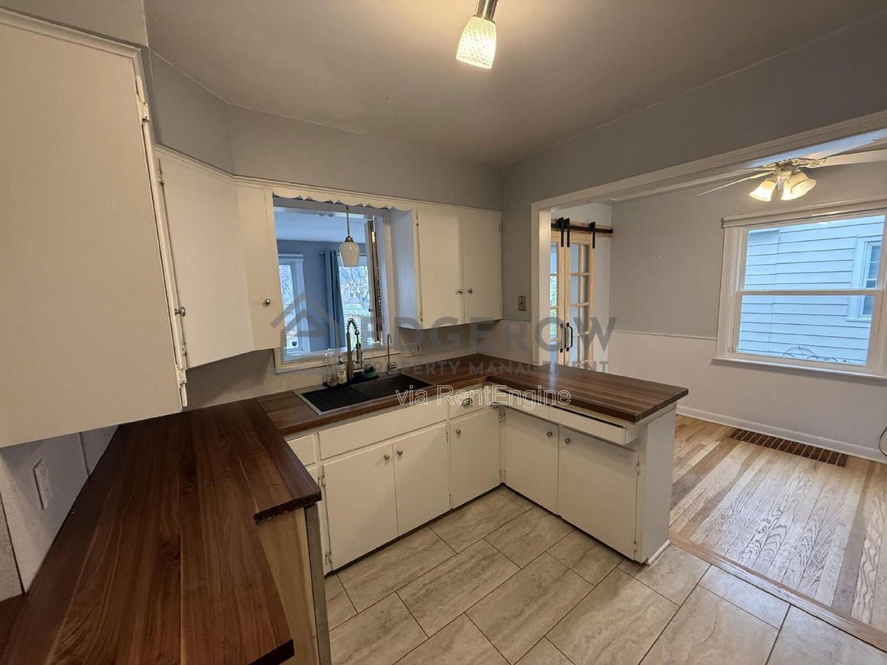 844 Reynard St Se - Photo 7 of 19