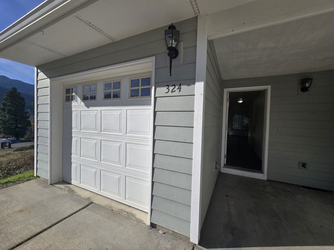 324 Maylea Pl - Photo 2 of 22