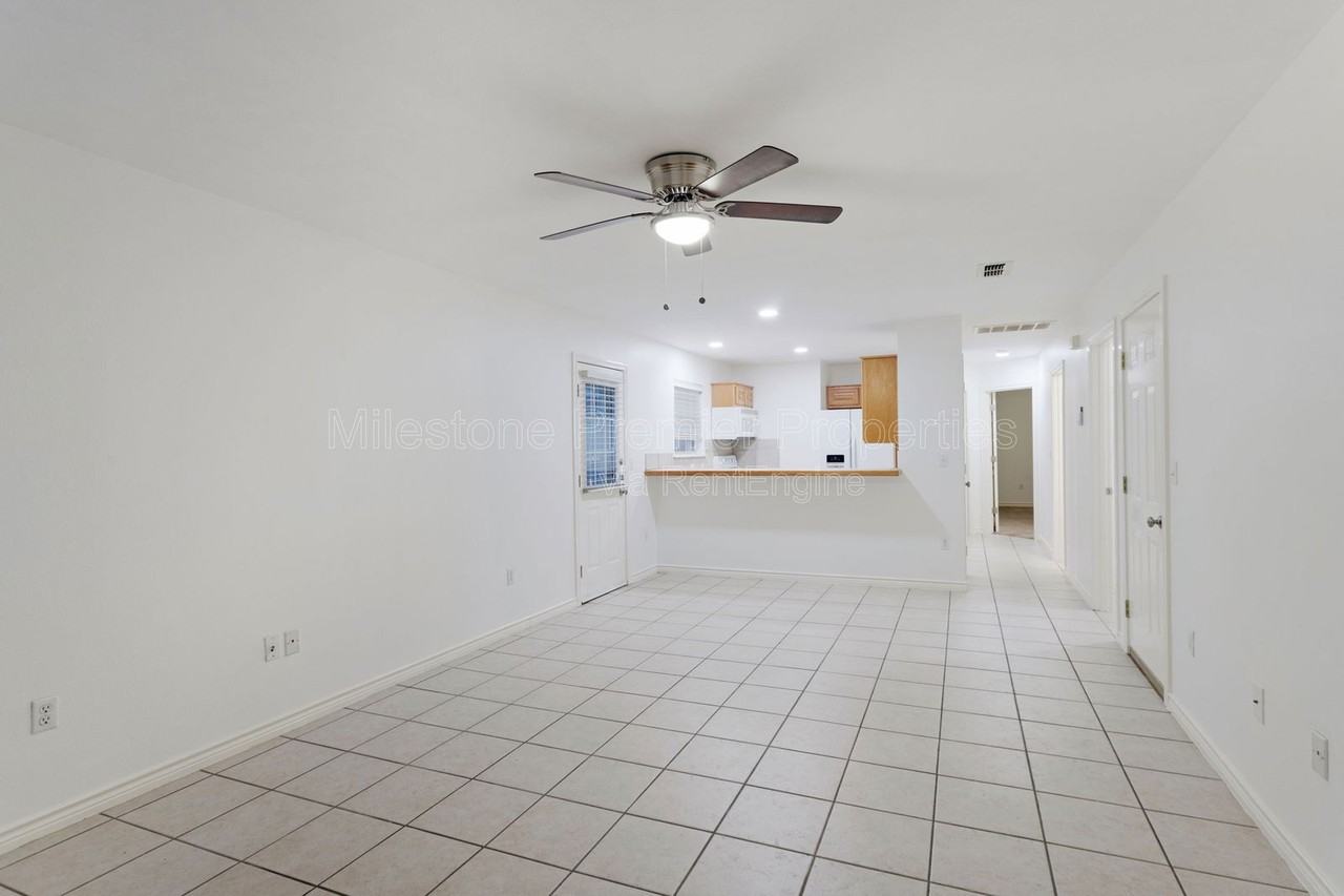 1021 Rice St #102 - Photo 3 of 19