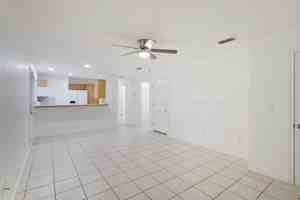 featured image of 1021 Rice St #102