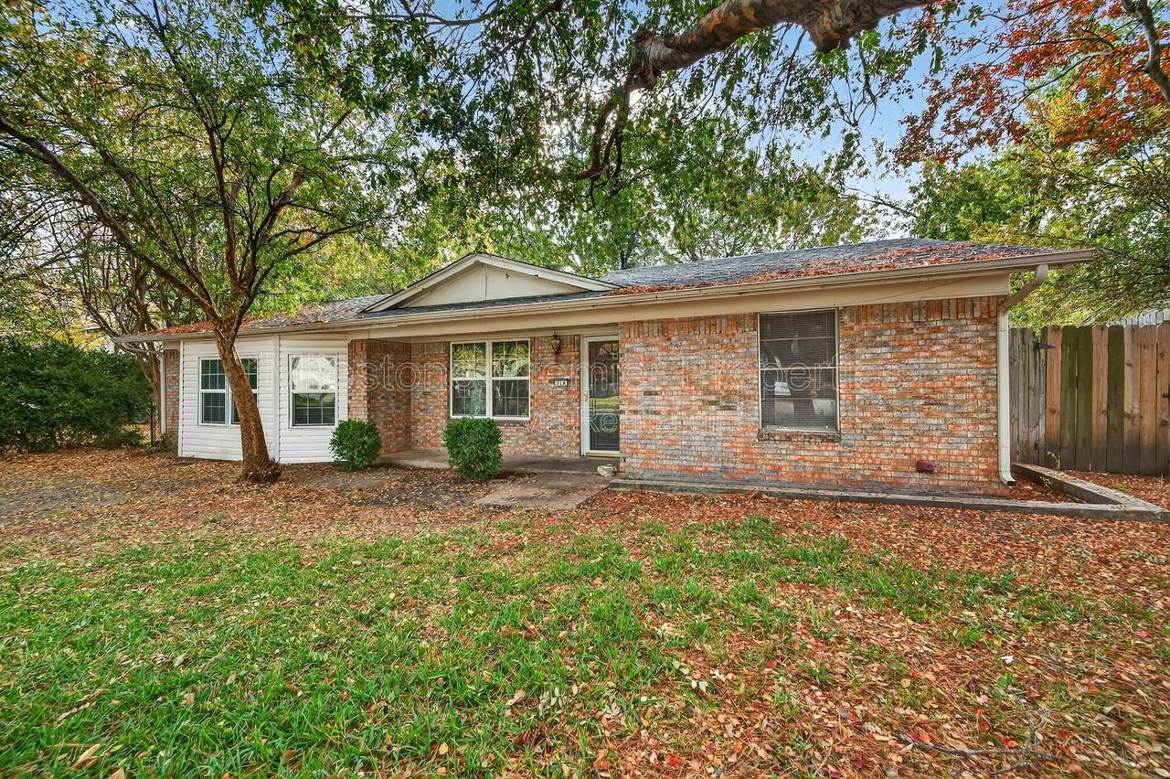 218 Kansas St #1 - Photo 2 of 24