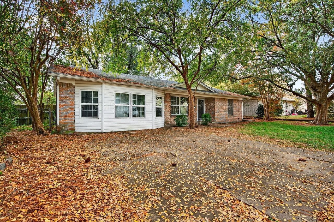 218 Kansas St #1 - Photo 3 of 24