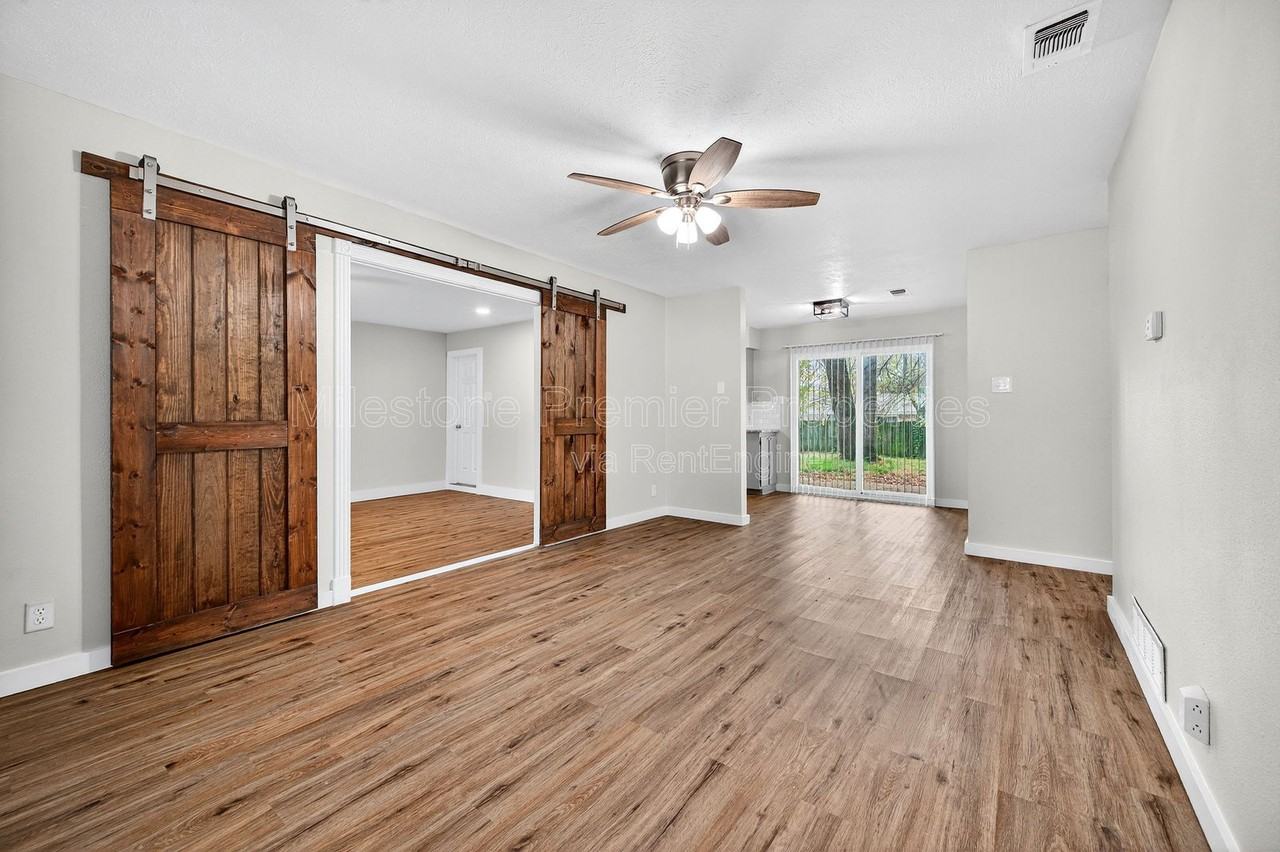 218 Kansas St #1 - Photo 5 of 24