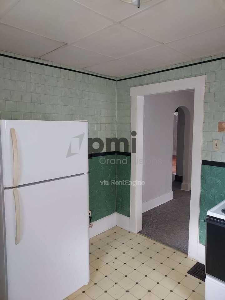 2143 E Wood St - Photo 4 of 33