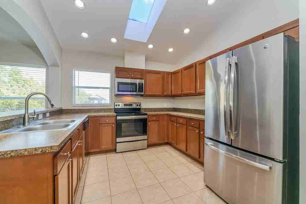 137 Thornbury Dr - Photo 6 of 16