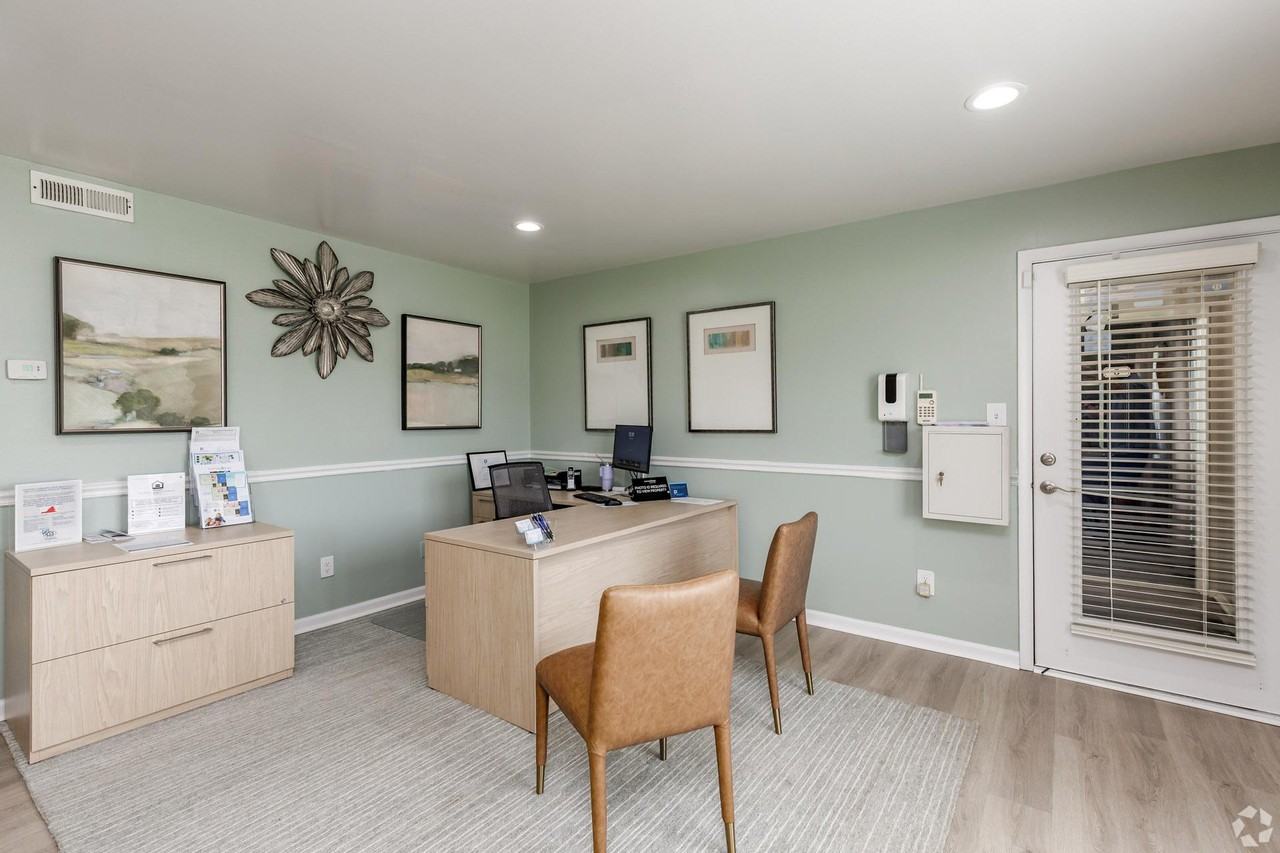 Mariners Green Apartments - Photo 6 of 21