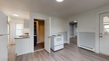 featured image of 9 Riverbank Court #D