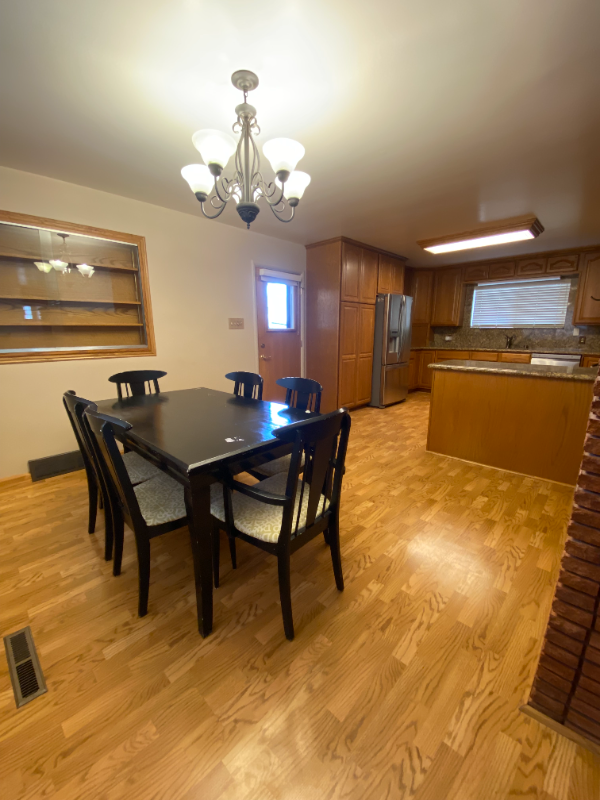 466 E 400 N - Photo 5 of 6