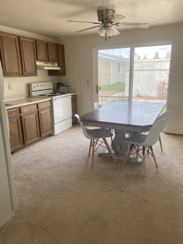 332 W 25 N - Photo 6 of 7