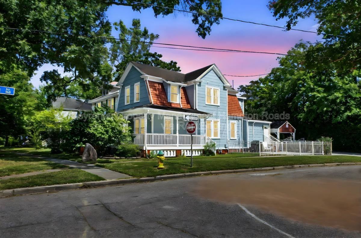 1501 Lafayette Boulevard - Photo 2 of 10