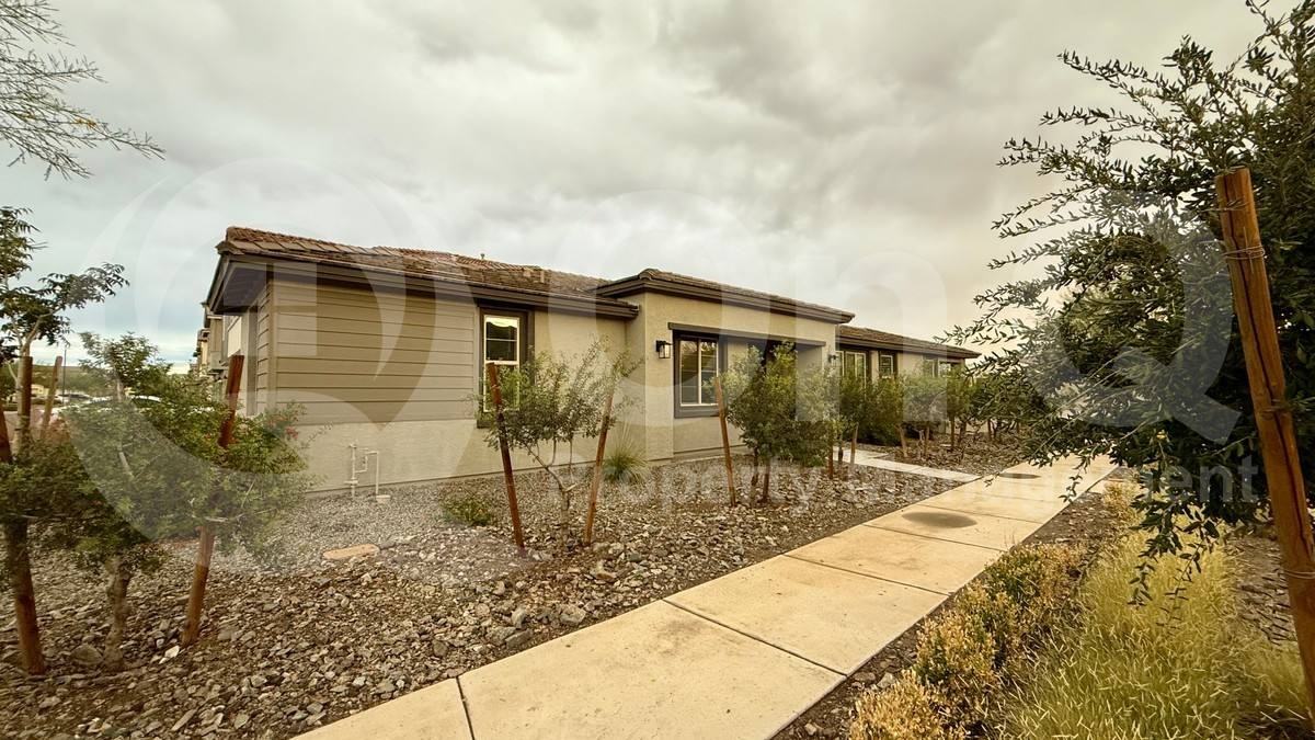 9337 E Sebring Ave - Photo 2 of 10