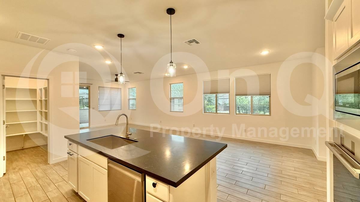 9337 E Sebring Ave - Photo 3 of 10