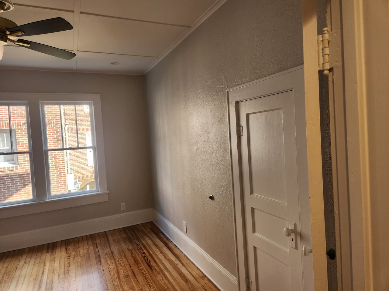 411 Magazine St #1 - Photo 3 of 20