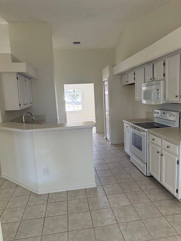 3041 Marbon Estates Court - Photo 5 of 15