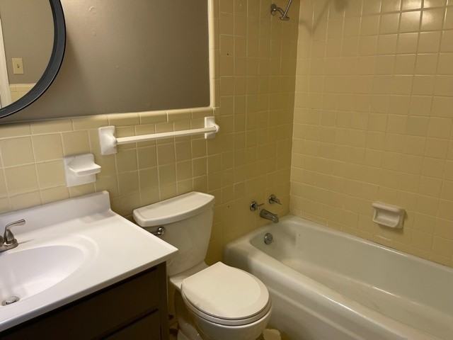 809 Southwest Dr - Photo 7 of 11