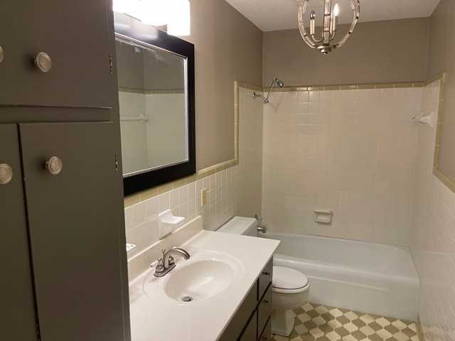 809 Southwest Dr - Photo 3 of 11