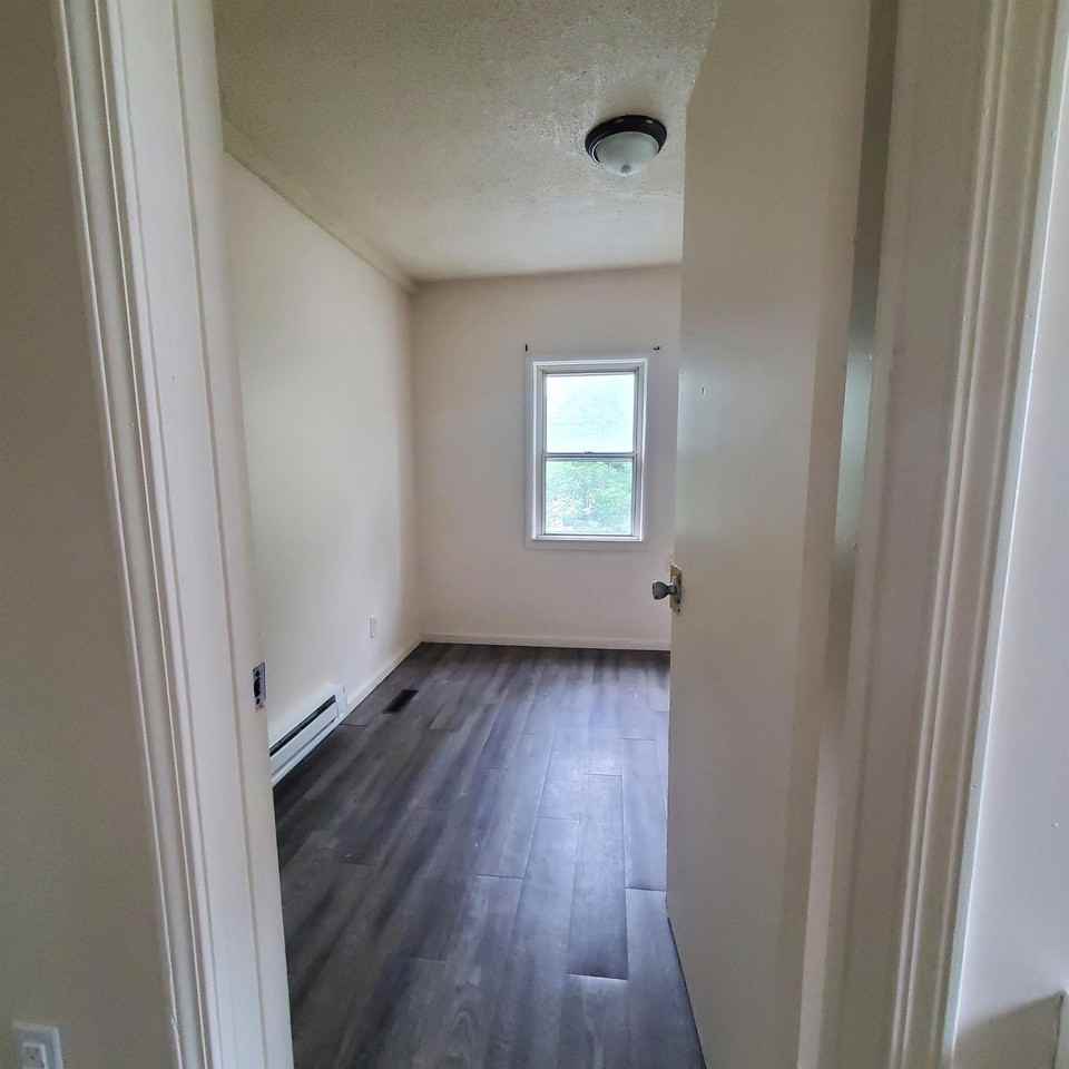 817 S Elm Ave #2 - Photo 3 of 10