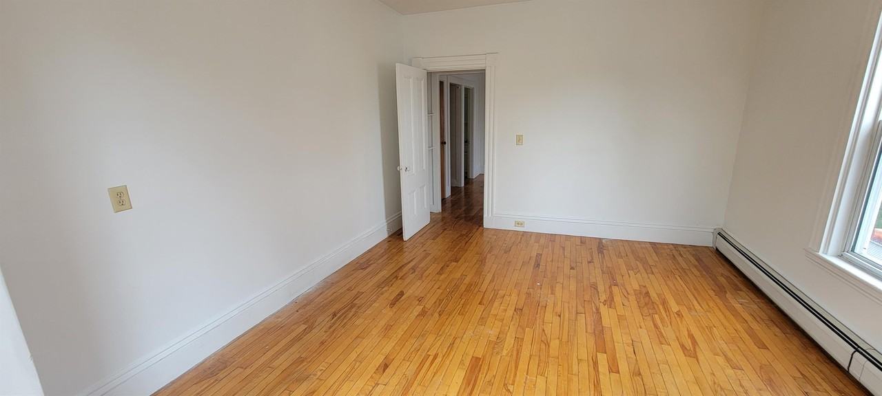 87B 1st St - Photo 3 of 15