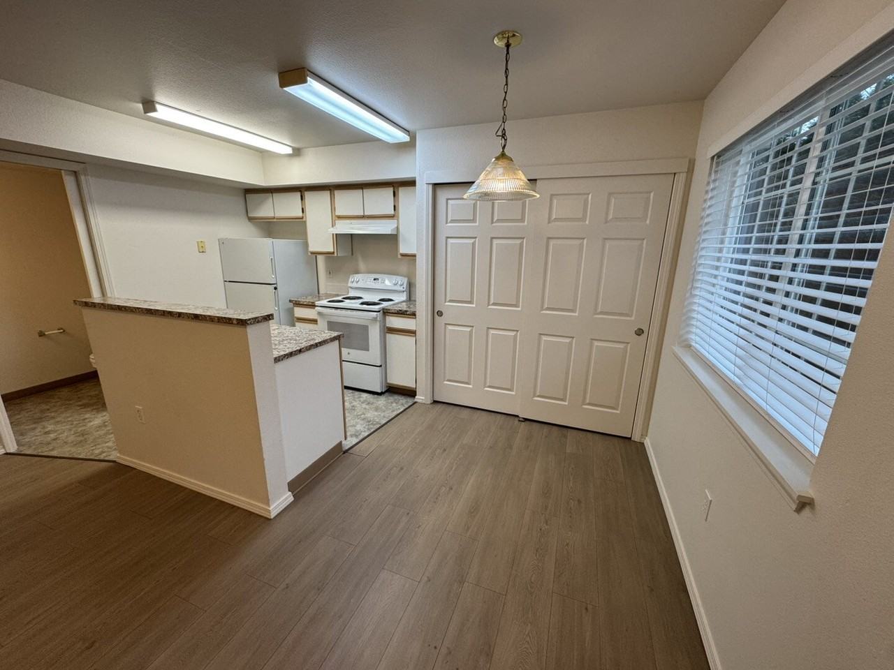 3052 Sw Corbeth Ln - Photo 6 of 17