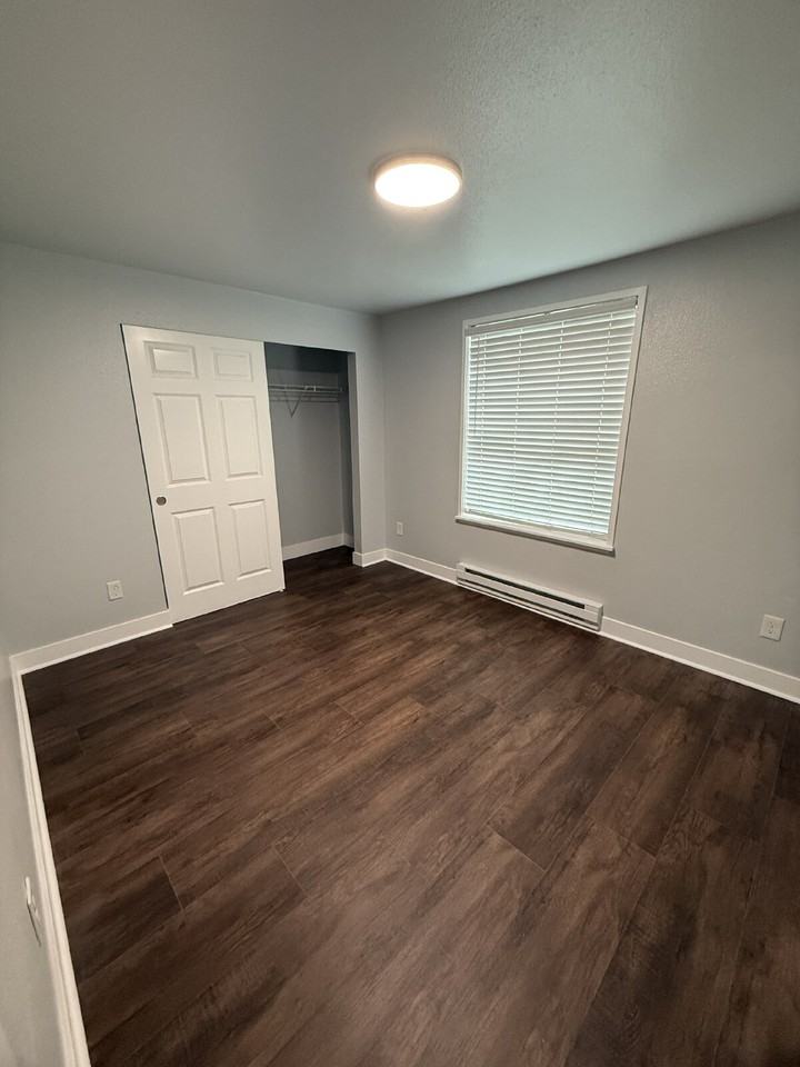 5011 157th Avenue Ct E Apt C - Photo 5 of 21