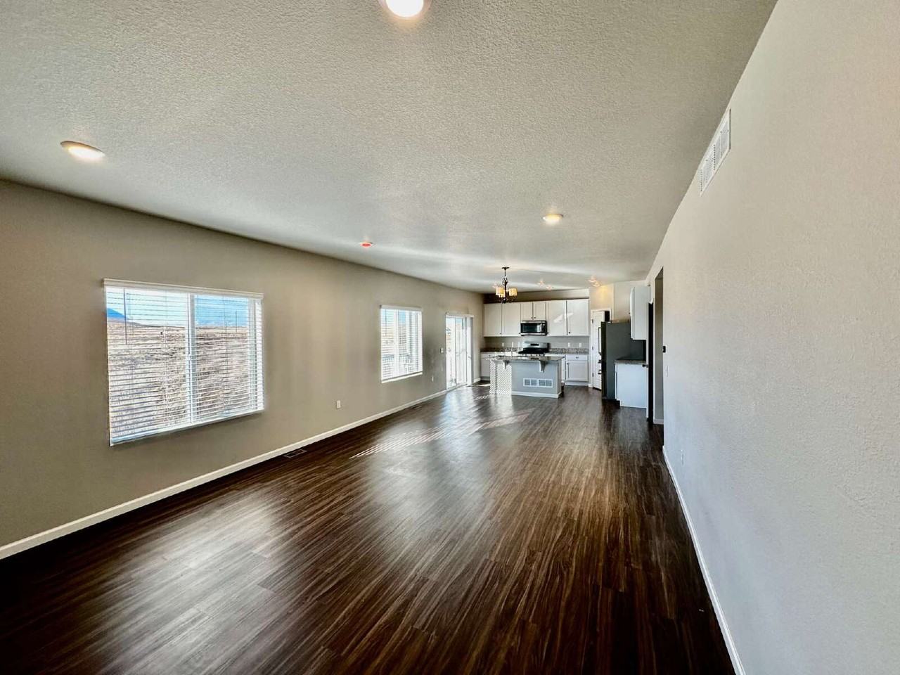 4418 River Highlands Loop - Photo 6 of 50