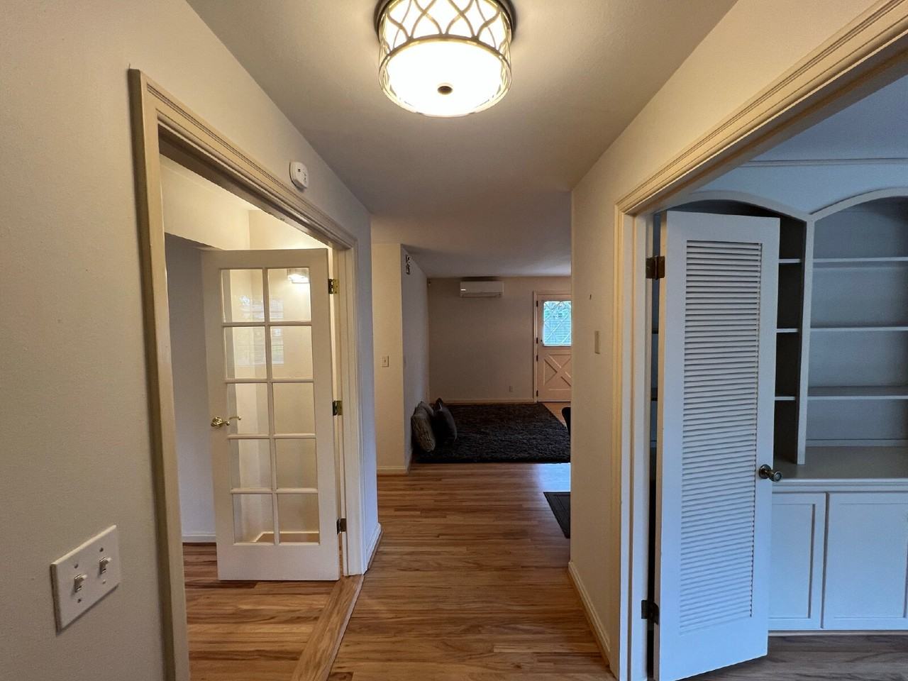 596 Roan Dr - Photo 2 of 20