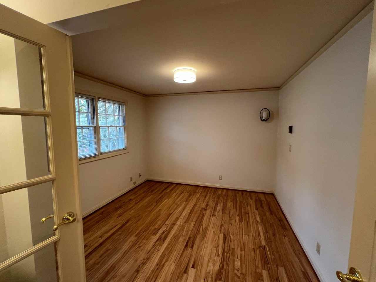 596 Roan Dr - Photo 5 of 20