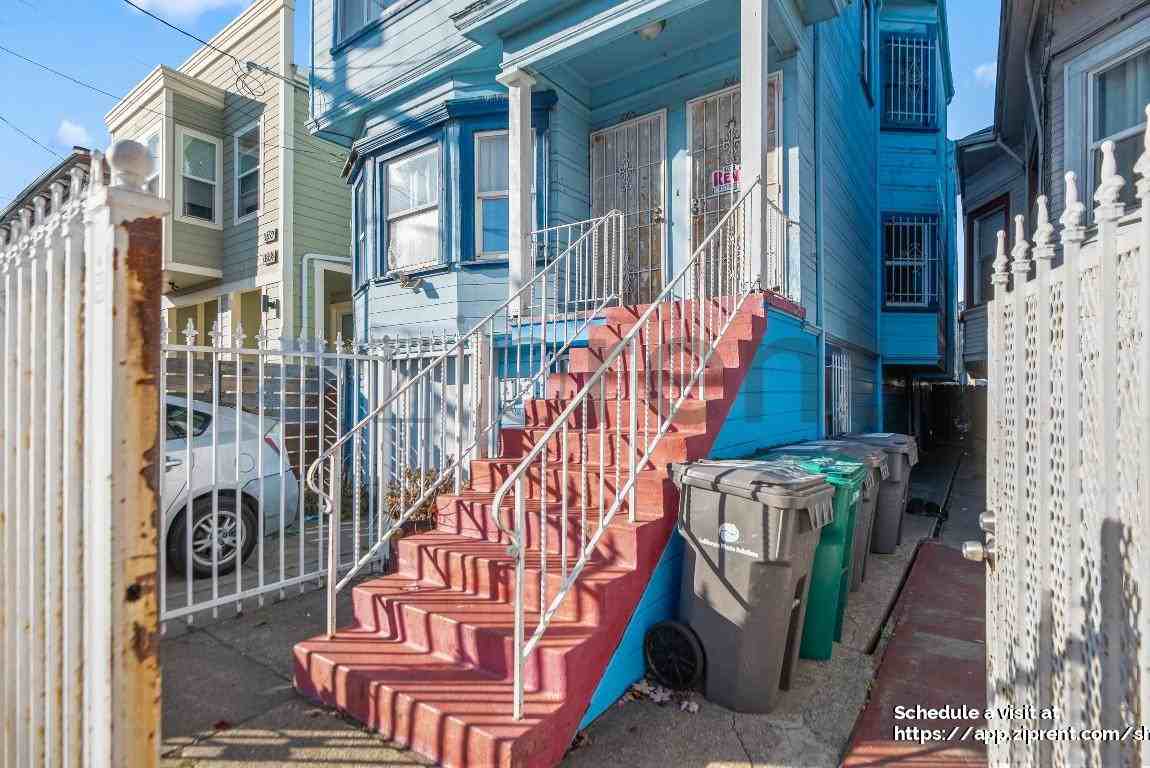 848 Mead Avenue - Photo 4 of 31