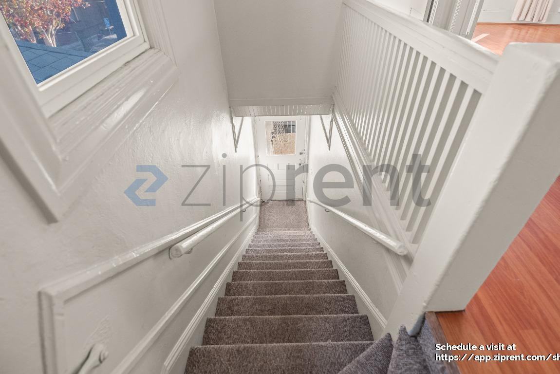 848 Mead Avenue - Photo 7 of 31