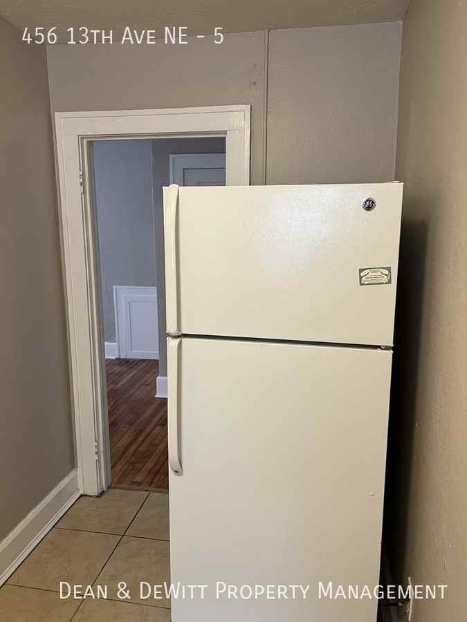 456 13th Ave Ne #5 - Photo 7 of 12