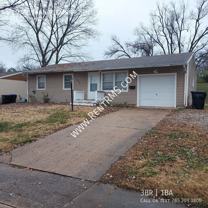 4012 Southeast Truman Avenue - Photo 1 of 1