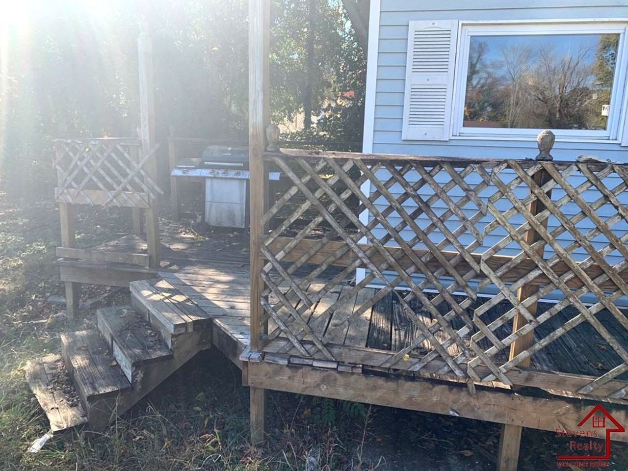 2110 Brown Ave - Photo 5 of 21