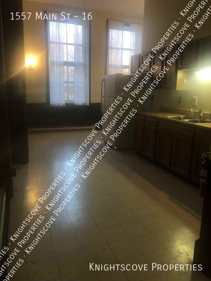1557 Main Street #16 - Photo 2 of 30