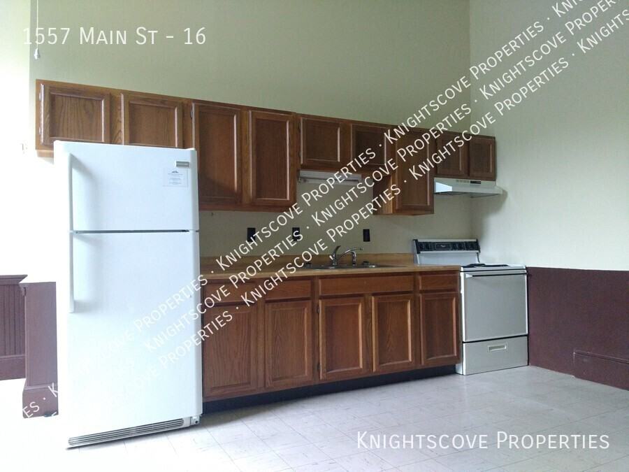 1557 Main Street #16 - Photo 3 of 30